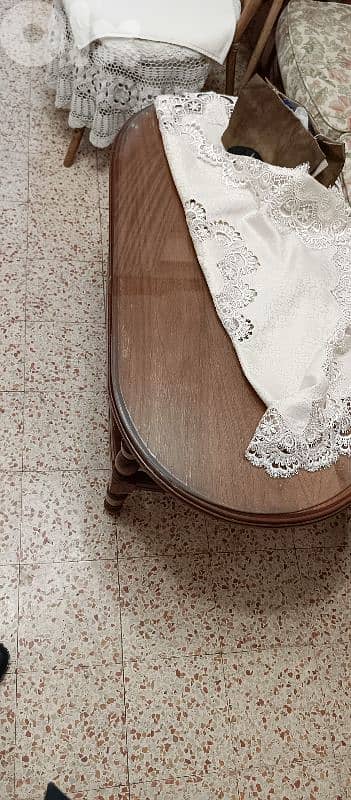 3 pieces wood side tables in very good condition 0