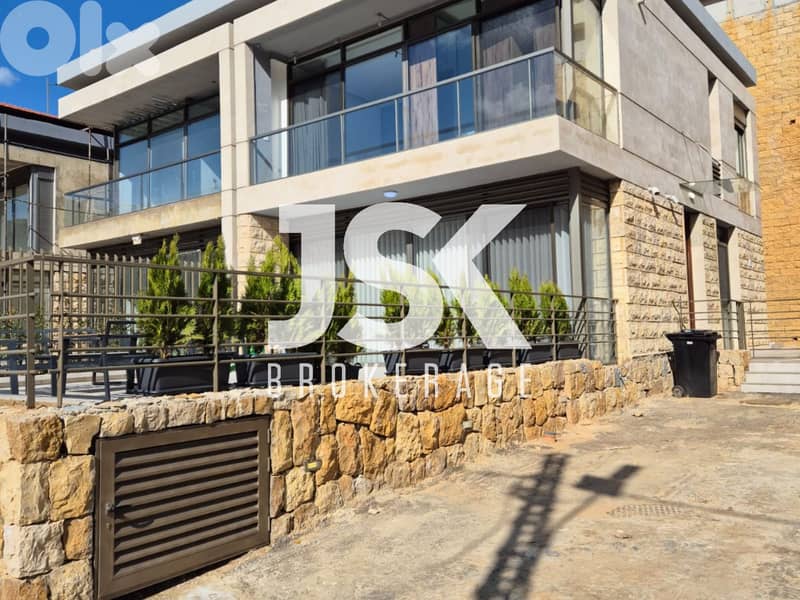 L20904 - High-End Finishing Villa For Sale in Mansourieh 0