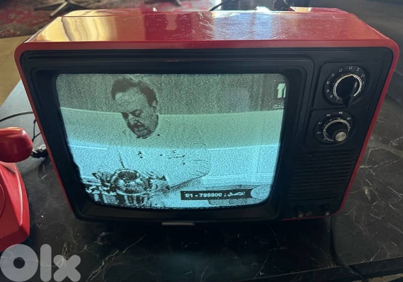 vintage red tv 0