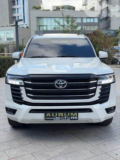 Toyota Land Cruiser 2022 GXR company source low mileage