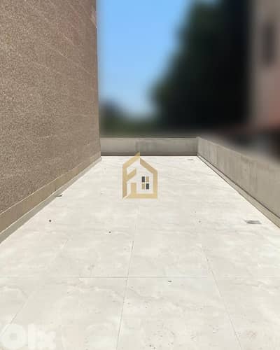 Apartment for sale in Ballouneh GH322 شقة  للبيع في بلونة