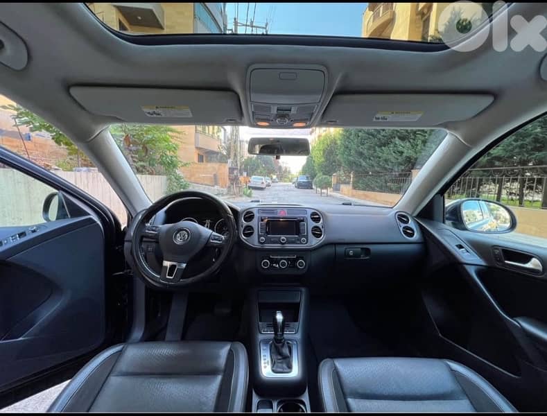 Volkswagen Tiguan Limited 2011 0