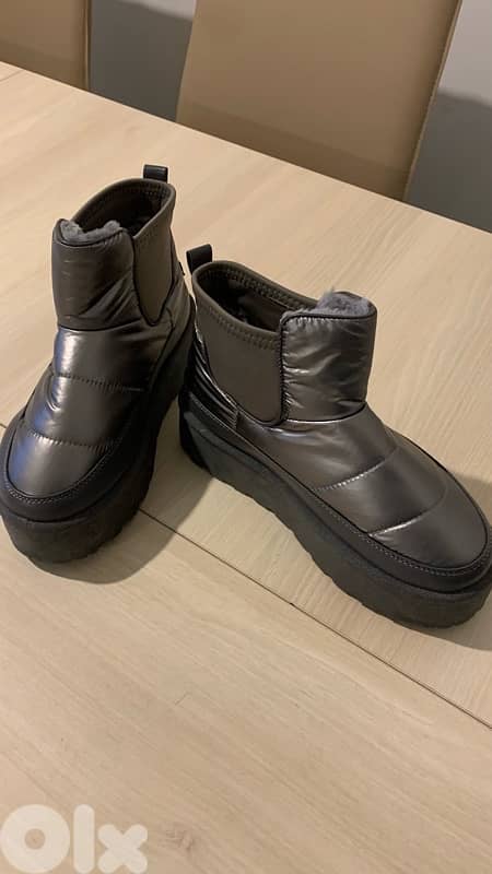 Winter boots 0