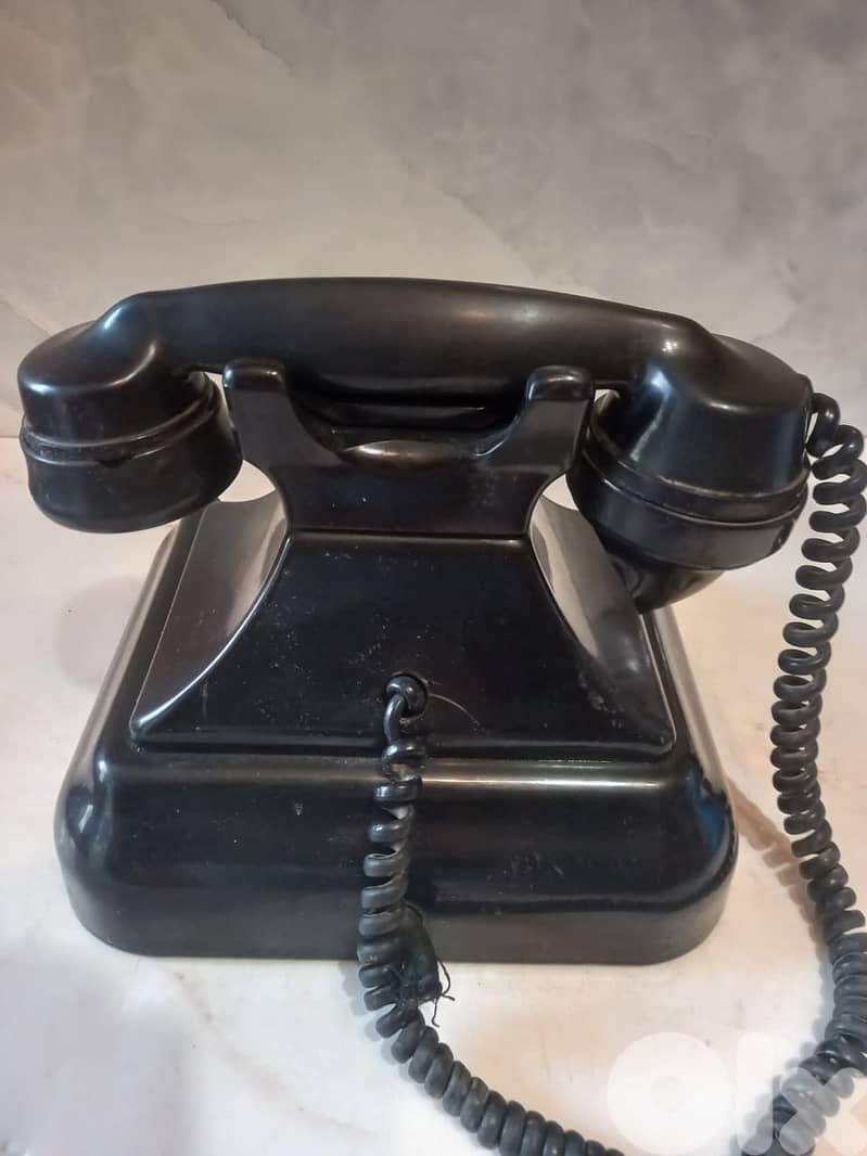 Vintage 1950's Bakelite GEC telephone 1