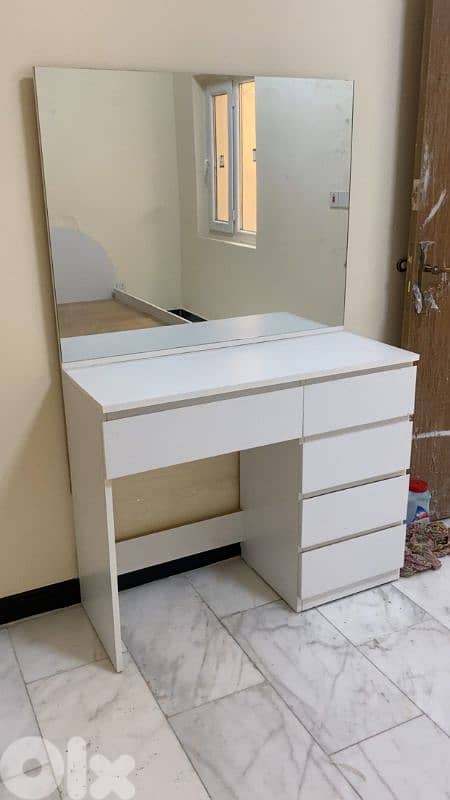 New Dresser With Mirror coulur white High Quality 0
