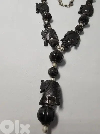 10$ vintage black bone beaded necklace