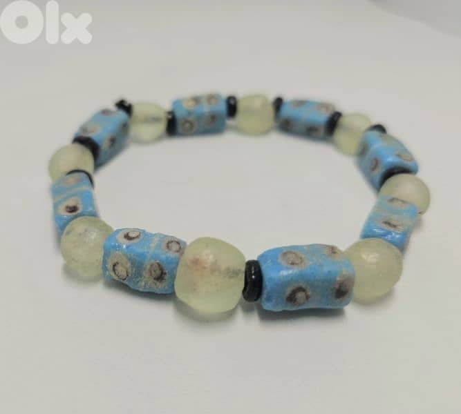 8$ blue african beaded bracelet 0