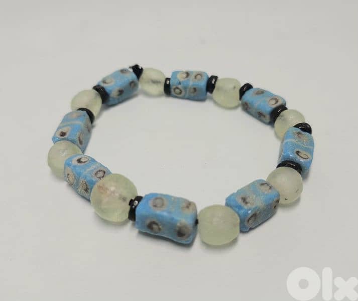 8$ blue african beaded bracelet 1
