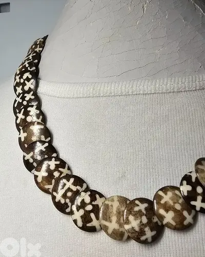 10$ old african batik bone beads necklace