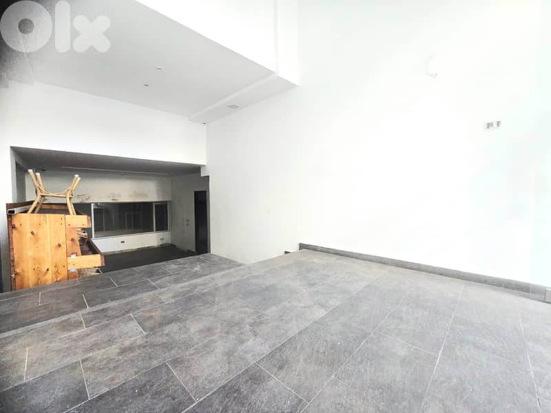 RAO26-4955 Shop 180 m² for Rent – Achrafieh 0