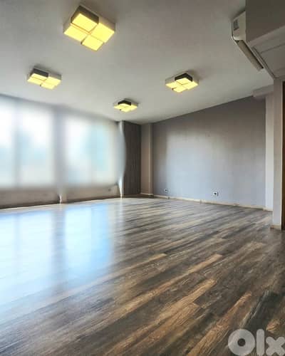 RAO26-4961 Office 150 m² for Rent – Ain Mreisseh