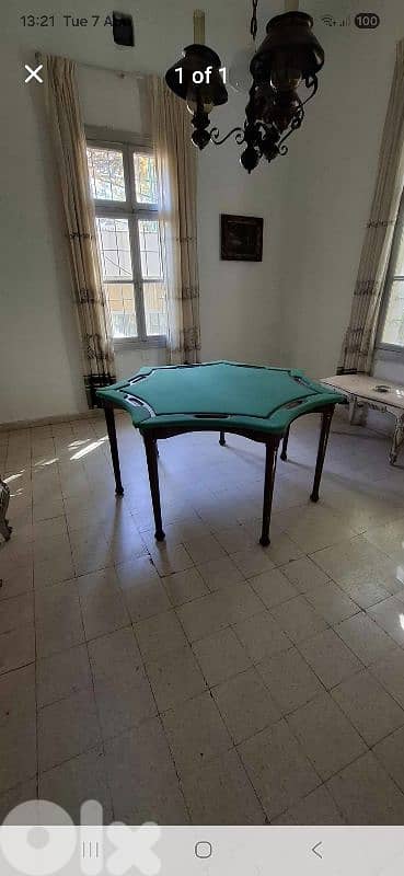 Poker table 0