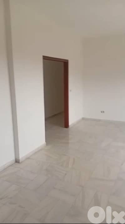 Apartment for sale in Mansourieh شقة للبيع في منصورية
