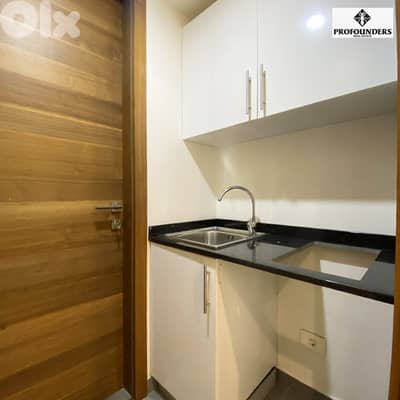 Office for rent in Jdeideh مكتب للايجار في الجديدة