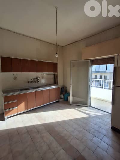 Apartment for sale in Aabra شقة للبيع في عبرا