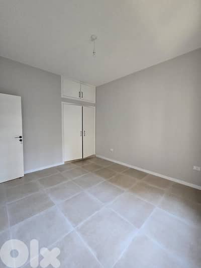 Apartment for sale in Ain el remmaneh شقة للبيع في عين الرمانة