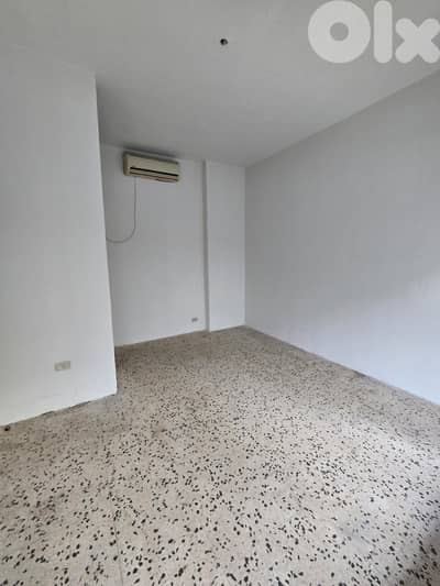 Shop for sale in zalkaمتجر للبيع في الزلقا المتن
