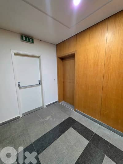 Open Space Office for rent in Mar Mikhael مكتي للايجار في مار مخايل Open Space Office for rent in Mar Mikhael مكتي للايجار في مار مخايل