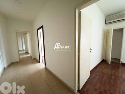 Office For Rent in Badaro - مكتب للإجار في بدارو