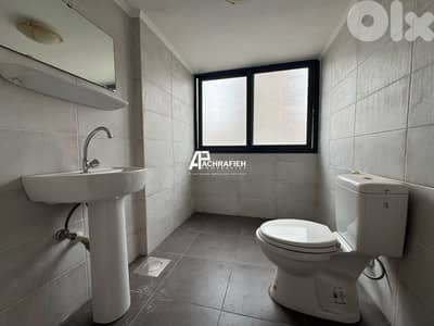 Office For Rent in Badaro - مكتب للإجار في بدارو