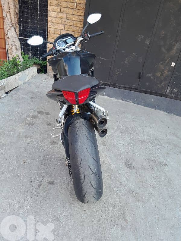 MV Agusta Brutale 2