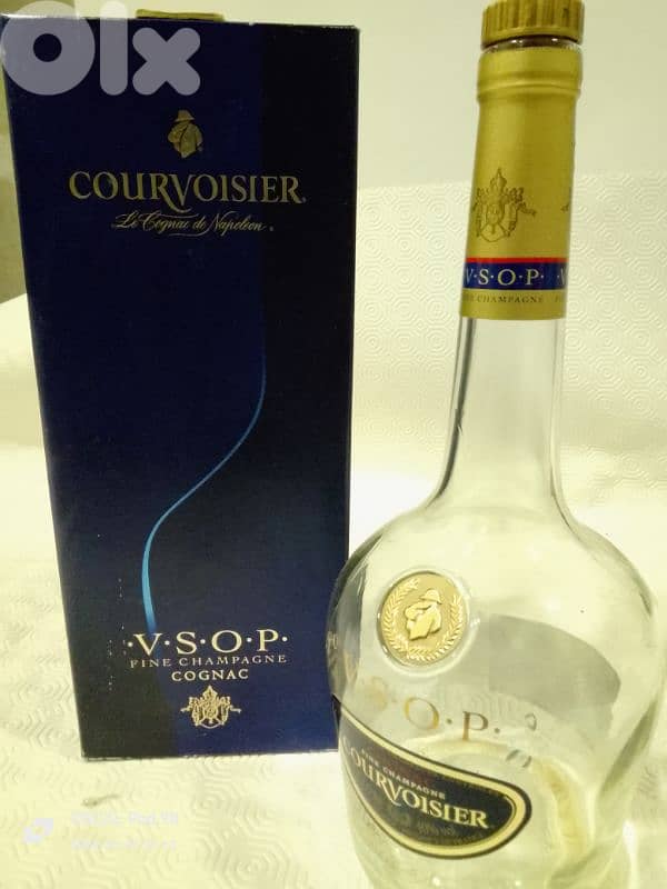 empty alcohol bottle 0