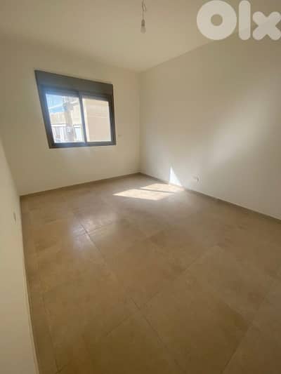 Apartment For Sale in Naccach 208000$ شقة للبيع في النقاش
