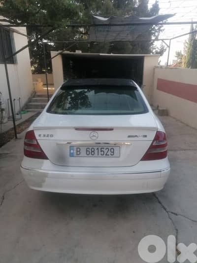 Mercedes-Benz E-Class 2005