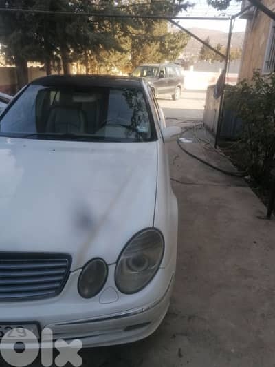Mercedes-Benz E-Class 2005