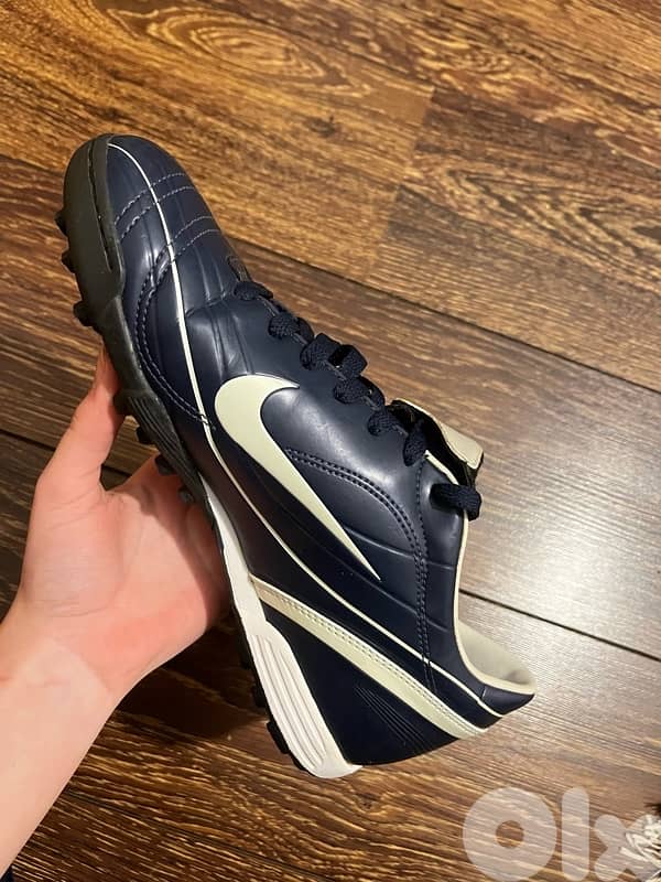 nike shoes 1