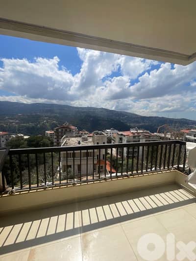 145 sqm Open view apartment for rent in Ballouneh