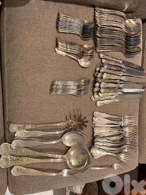 silver plated cutlery 0