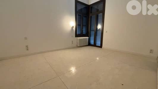 Apartment for Sale in Badaroشقة للبيع في بدارو