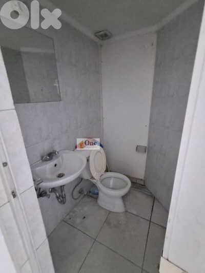 SHOP FOR RENT IN SAFRA