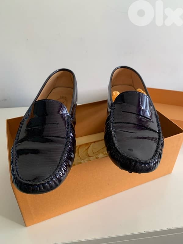 Tod’s mocassin - patent navy blue color - size 40 1