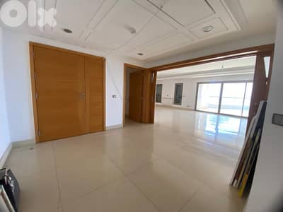 L20915- Apartment with Mountain & Sea View For Sale in Ain El Mreisseh