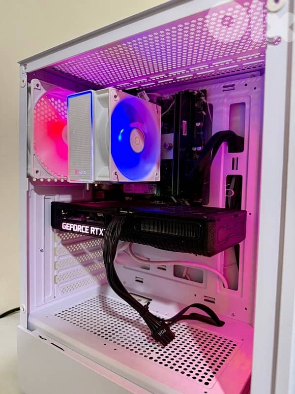 White Edition | RTX 3060 | i5-12400F | 16GB RAM | 256GB NVMe 3
