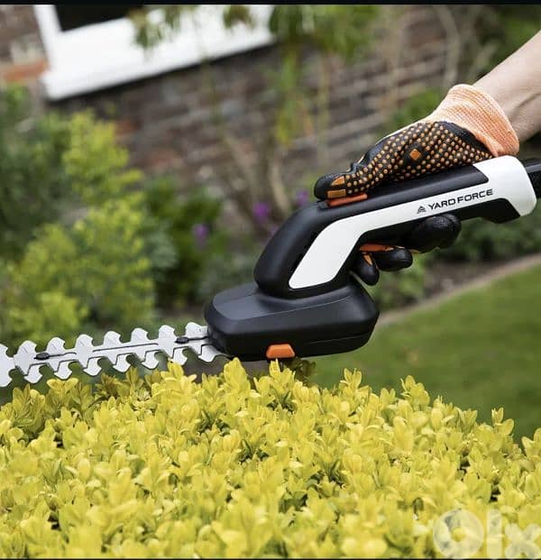 Grass shear & hedge trimmer blade + trowel,fork,battery&charger 3