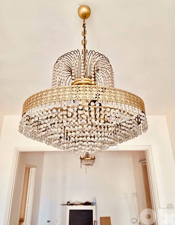 ‏luxurious chandelier 0