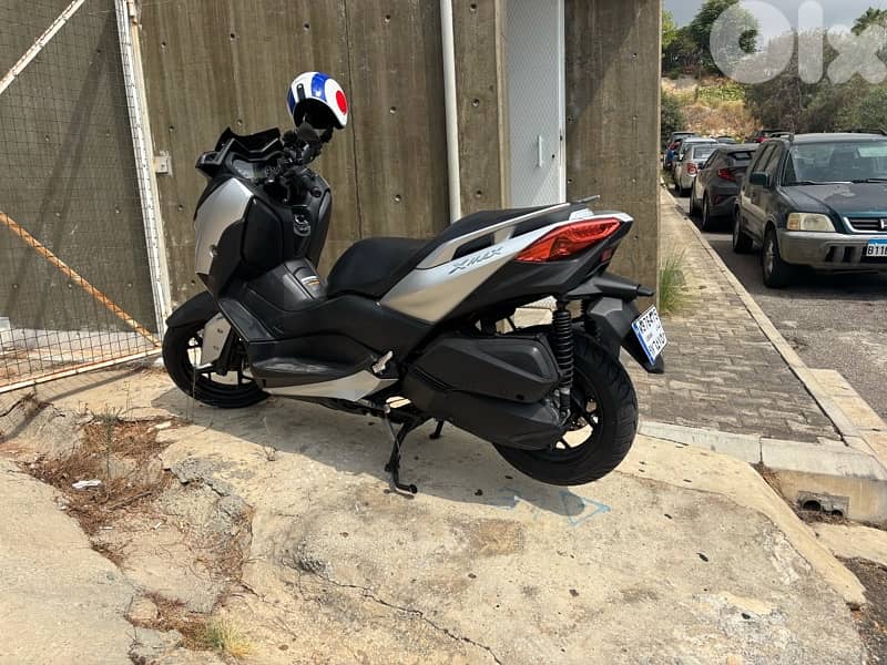 xmax 2023 300cc 0