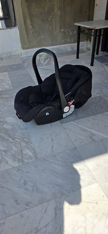baby stroller + free seat for new born 9