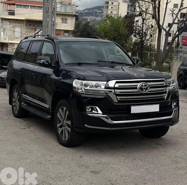 Toyota Land Cruiser 2019 V8 0