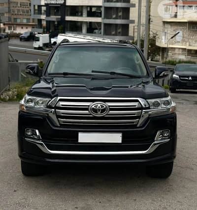 Toyota Land Cruiser 2019 V8