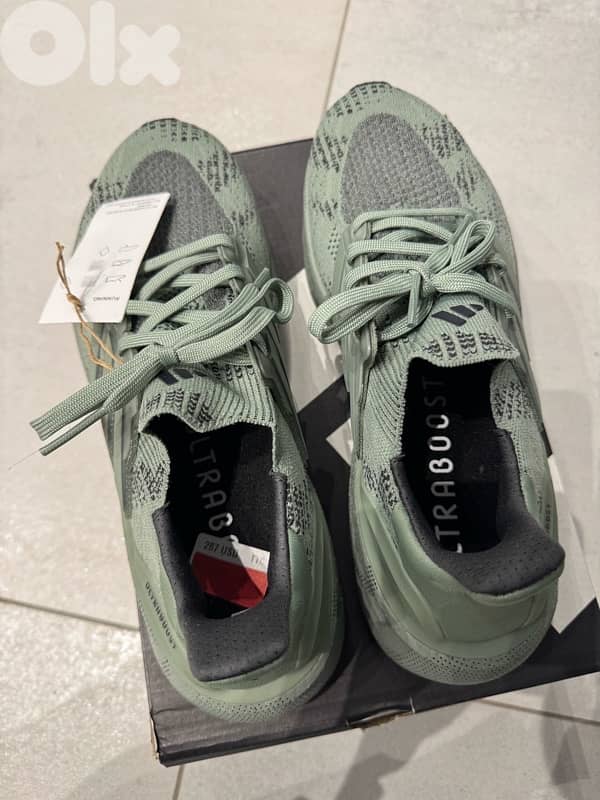 Adidas Ultraboost 5 size 41 brand new 4
