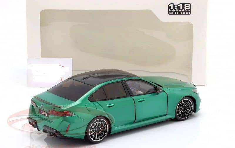 BMW M5 (G90) 2025 diecast car model 1;18 4