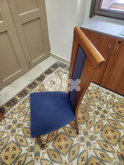 8 dining chairs