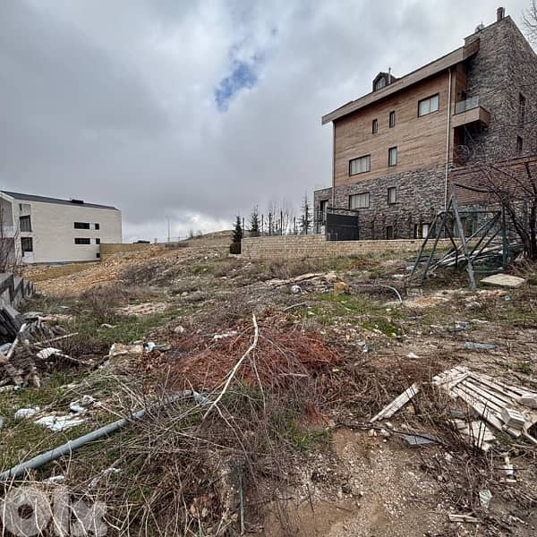 685 Sqm Land in Faqra 4