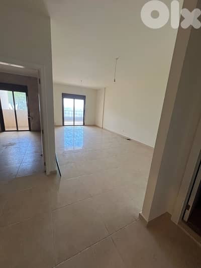 Apartment for sale Mazraat Yachouh | شقة للبيع في مزرعة يشوع
