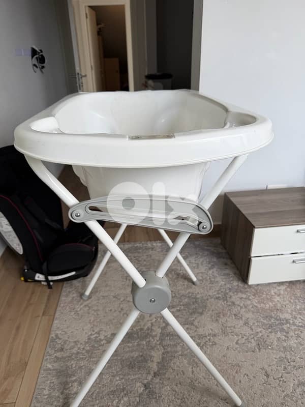bathtub 0