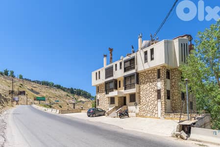 Three-Bedroom Apt in kfardebian
